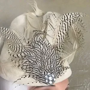 AMAZING FRENCH DESIGNER VINTAGE CREAM \'FEZ\' HAT WITH FEATHERS & RHINESTONES Kentucky Derby Hat, Coffee Beige Cream Brown Tulle Flower  main image 4